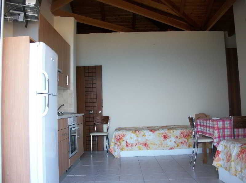 Dioni Studios & Apartments Poros  Exterior foto